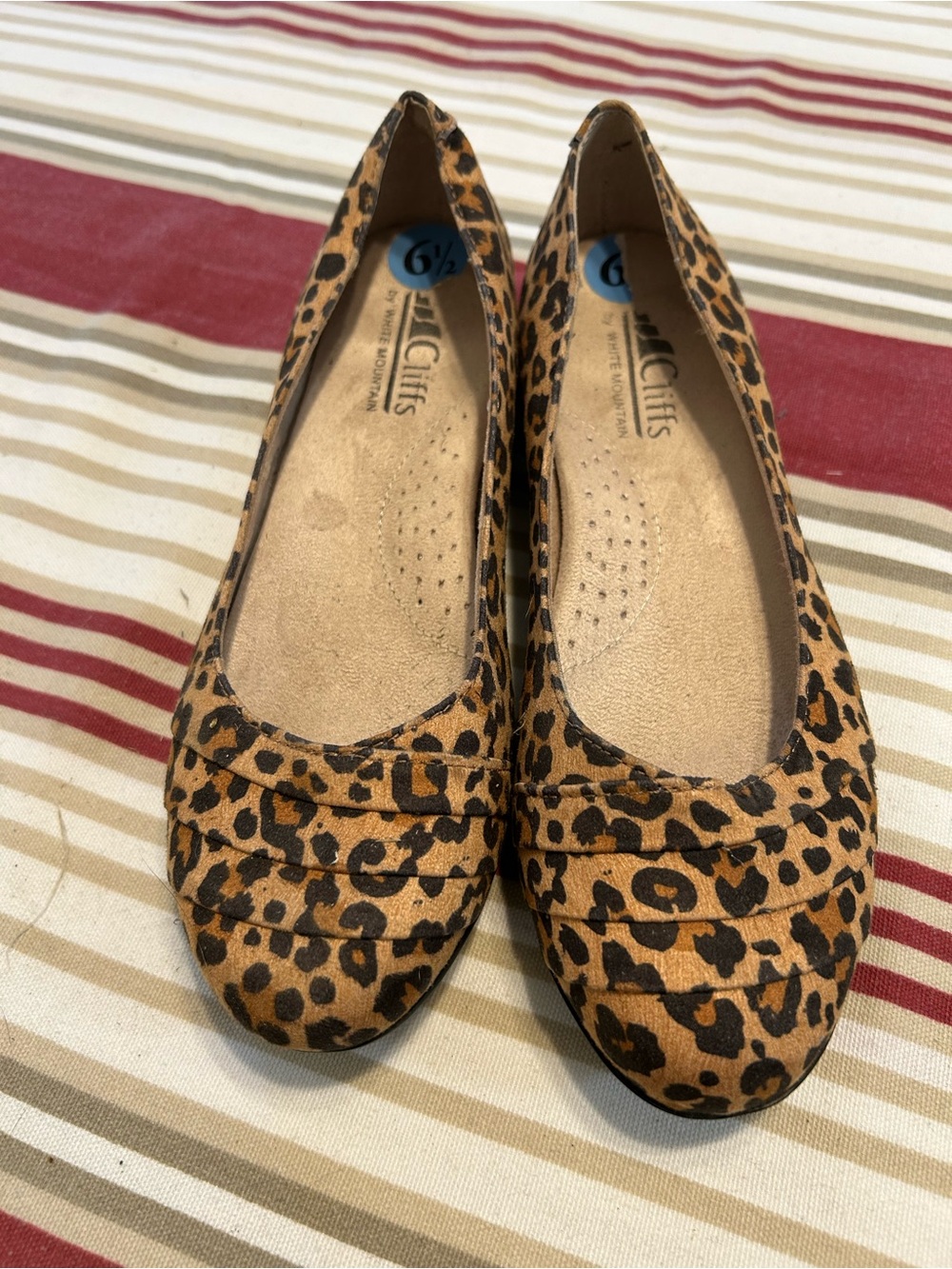 Cliffs by WHITE MOUNTAIN Leopard Print Ballet Flats in Tan and Black